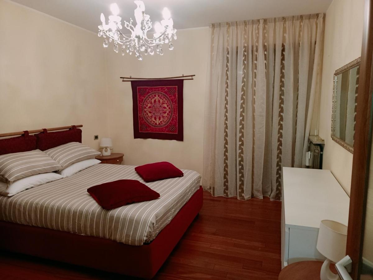 A Casa Di Nina Appartement Aosta Buitenkant foto
